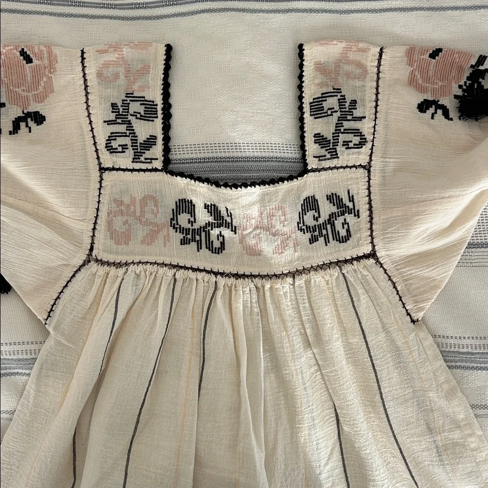 Ulla Johnson GORGEOUS Cream pink and Black Embroidered Blouse size 4 NWT - Picture 15 of 16